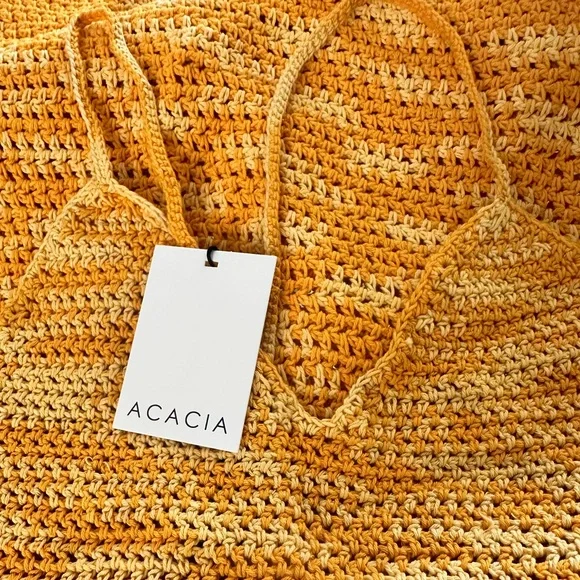 NWT-Ipo Crochet Dress - Picture 3 of 3